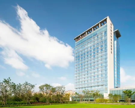 Sheraton Langfang Chaobai River Hotel Hotels in Dachang