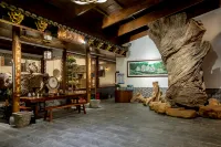 JIULONG White Tea Manor Hotels in Rucheng