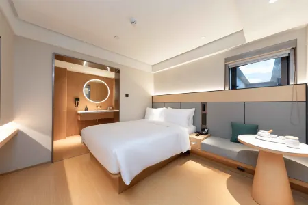 Ji Hotel (Shanghai World Expo Dongming Road Subway Station)