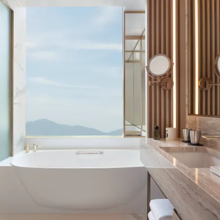 The Silveri Hong Kong - MGallery (Accor Group) Отели рядом с достопримечательностью «Аутлет Citygate»
