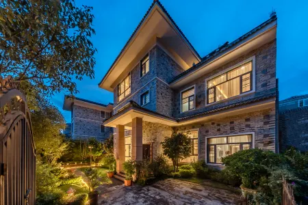 Tengyunbieju Hot Spring Hotel