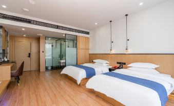 Langzhong Ruicheng Grand Hotel (High Speed Railway Station)