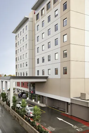 Ibis Hamilton Tainui Отели рядом с достопримечательностью «Wintec Hamilton City Campus»