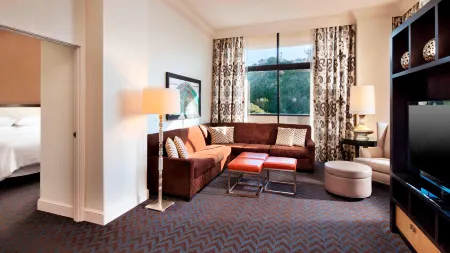 Sheraton Mission Valley San Diego Hotel Отели рядом с достопримечательностью «Департмент оф Электрикал энд Компьютер Инжиниринг»