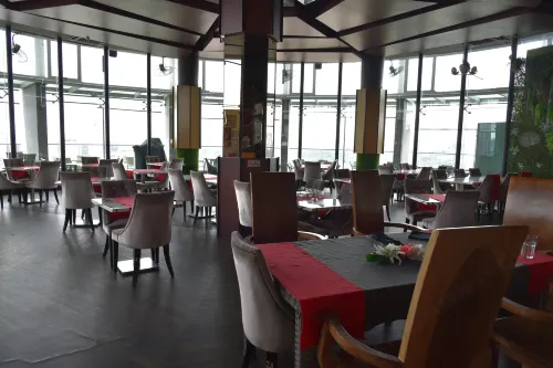 Regalia Residence @ KLCC View Sky Pool by MC Ăn uống Photos