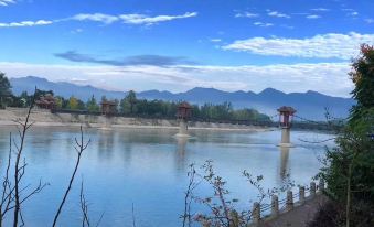 Yuantong Ancient Town Courtyard Inn