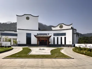 Min Yuan Hotel (Minjiang College Academic Exchange Center)