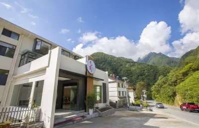 Yunqi Jingsu Hotel Hotels near Fragrance River