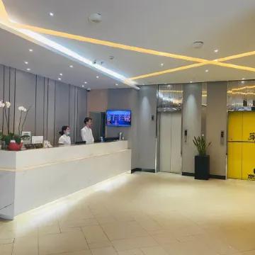 Foster Hotel (Shanghai Baoshan Road Subway Station)