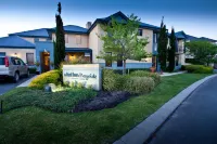 The Beach House at Bayside - Parking