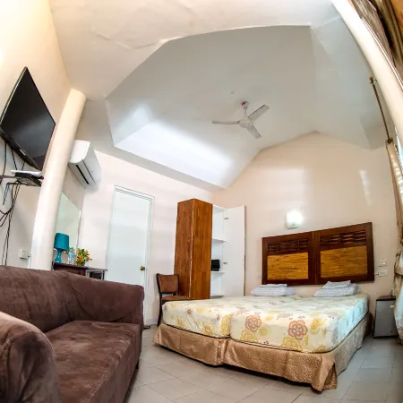 Oslob Seafari Resort