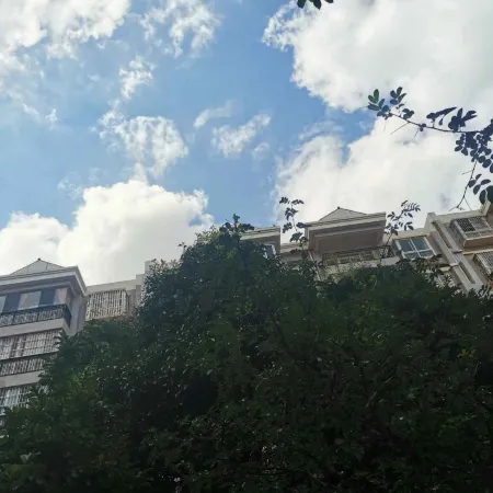 Lingyuan Hostel