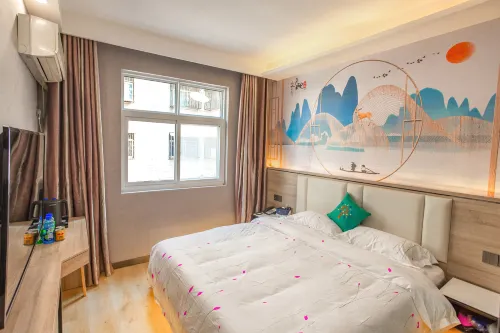 Luke Hotel (Zhoukou East Bus Station) - Pet friendly