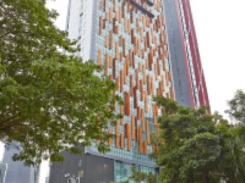 聚藝酒店 鄰近Surian Residences的酒店