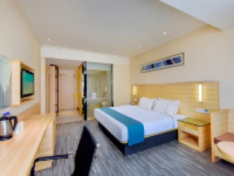 City Comfort Inn (Shaoguan East Railway Station Yuetong Building)