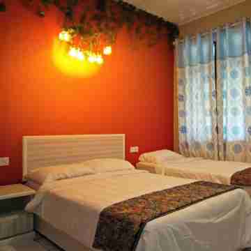 LIS Na Ree Resort Rooms