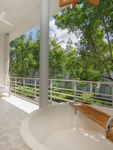 รูปภาพของศาลา ภูเก็ต ไม้ขาว บีช รีสอร์ท