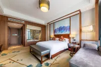 Lake International Hotel