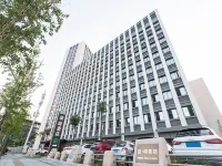 James Joyce Coffetel Hotel (Zigong Huashang International City Huidong Park) Hotels in Zigong Bus Terminal/Sichuan University of Science & Engineering