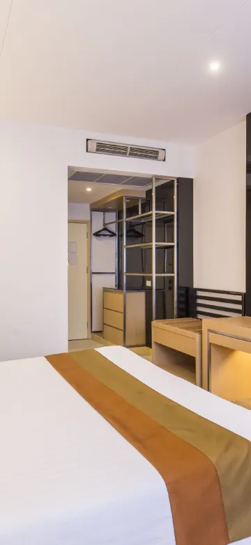 ห้องสแตนดาร์ด เตียงใหญ่ 1 เตียง