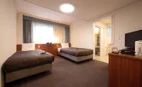 Hotel Asia Center of Japan - Parkplatz