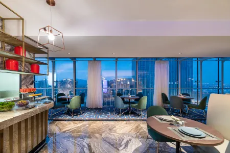 Qingmu Li Hotel (Nanjing Xianlin University City Wanda Mall) Отели рядом с достопримечательностью «Nanjing University of Science and Technology Zijin College»