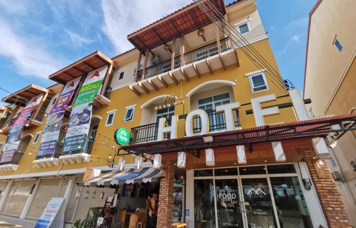 Baan Urt Suratthani Airport Hotel