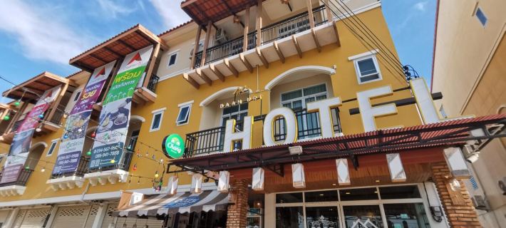 Baan Urt Suratthani Airport Hotel Ξενοδοχεία στην πόλη Phunphin