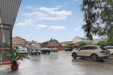 Vienna Hotel (Qianshanchuanxuan)