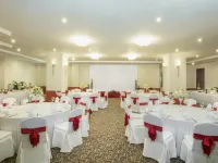 Sunrise Nha Trang Beach Hotel & Spa Hotels near Khanh Hoa Museum