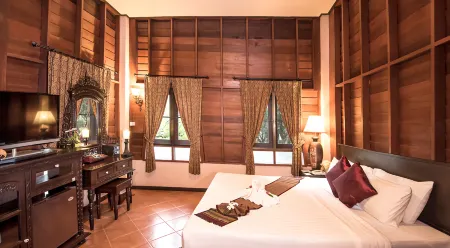 Phuwanalee Resort