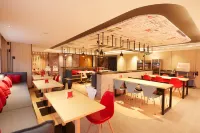 Ibis Hotel (Hebi east railway station store) Hotels in Hebi