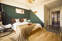 Baike Business Apartment (Ganjingzi South China Plaza Branch)