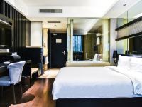 桔子水晶上海国际旅游度假区康桥酒店 - 豪华大床房