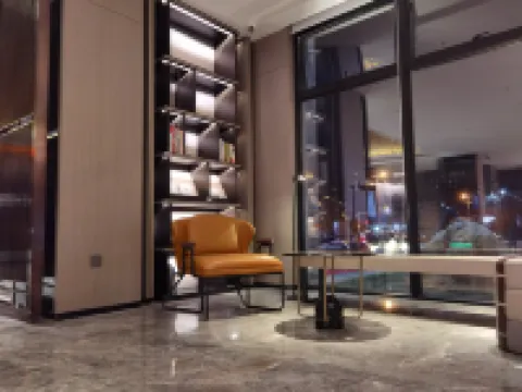 アトゥールホテル 泰安泰山国際会展センター霊山大街