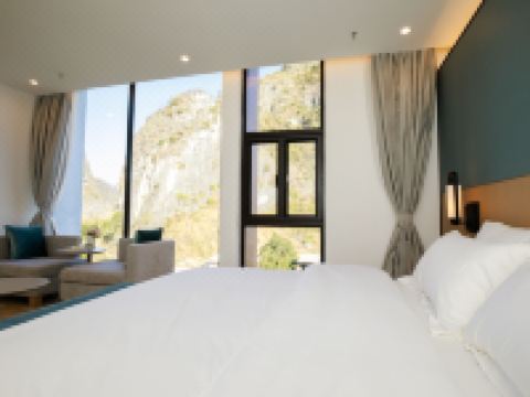 英德芸居度假酒店 - 高级大床房