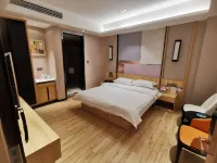 Danyang Huanhua Lelan Theme Hotel - balcony