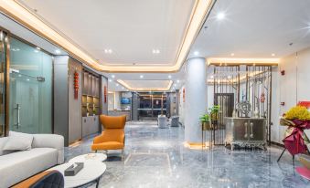 Hanfeng Fashion Hotel (Rongshui Sumeng Commercial Plaza)