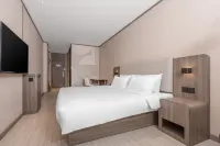 HanTing Hotel (Xianyang Wugong County Industrial Park) Hotels in Wugong County
