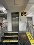 雲·文心飯店（開封清明上河園萬歲山武俠城店） - 停車場