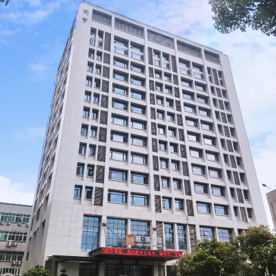 James Joyce Coffetel (Wuhan University of Science and TechnologJiayuan Road Subway Station) Hotel a Wuhan