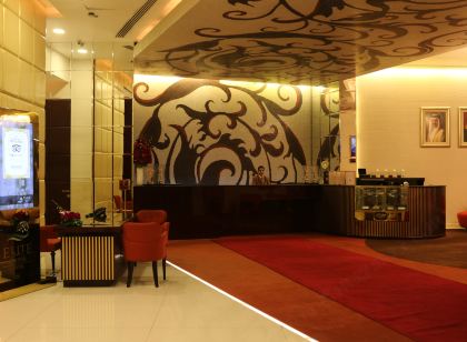 Elite Crystal Hotel