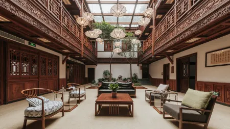 huifeng house Отели рядом со станцией Langzhong Railway Station