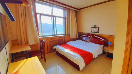 Qingtongxia Qingfeng Hotel Отели в г. Цинтунся