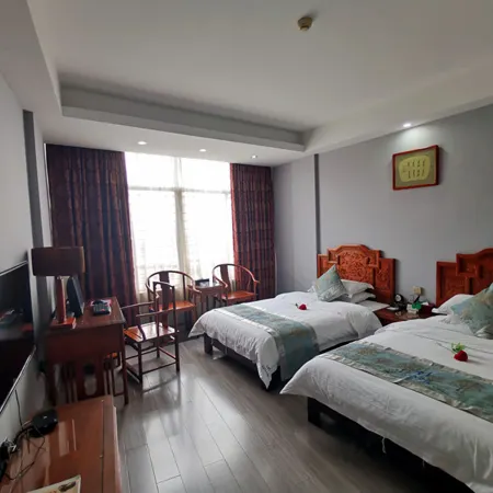 Nvshu Hotel