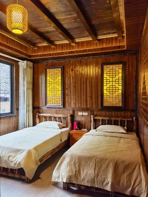 Ping an Old Local Inn in Longji Terraces (Seven Stars with Moon View Terrace)