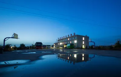 Jingbian Danxia Tourism Resort Hotels near The Wave Valley Scenic Area
