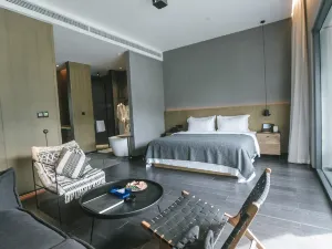 Wanxiang No.2 Art Hotel