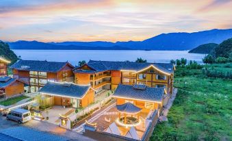 Lugu Lake View Hotel