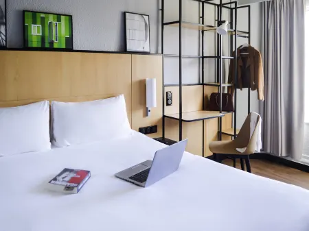 Ibis Paris Eiffel Tower Cambronne 15th